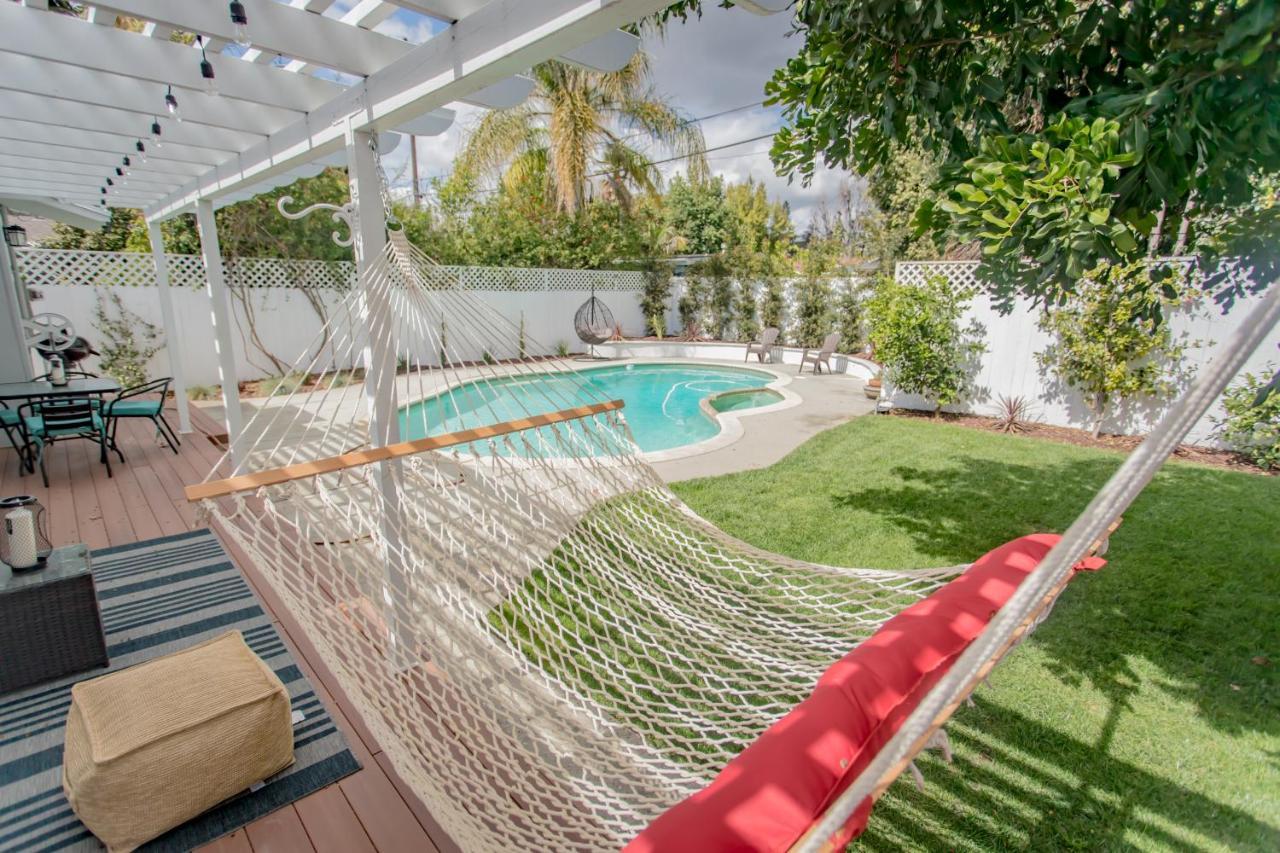 Enchanting Sherman Oaks Home With Pool Permit #Hsr Two One Zero Zero 2605 Los Angeles Exterior photo